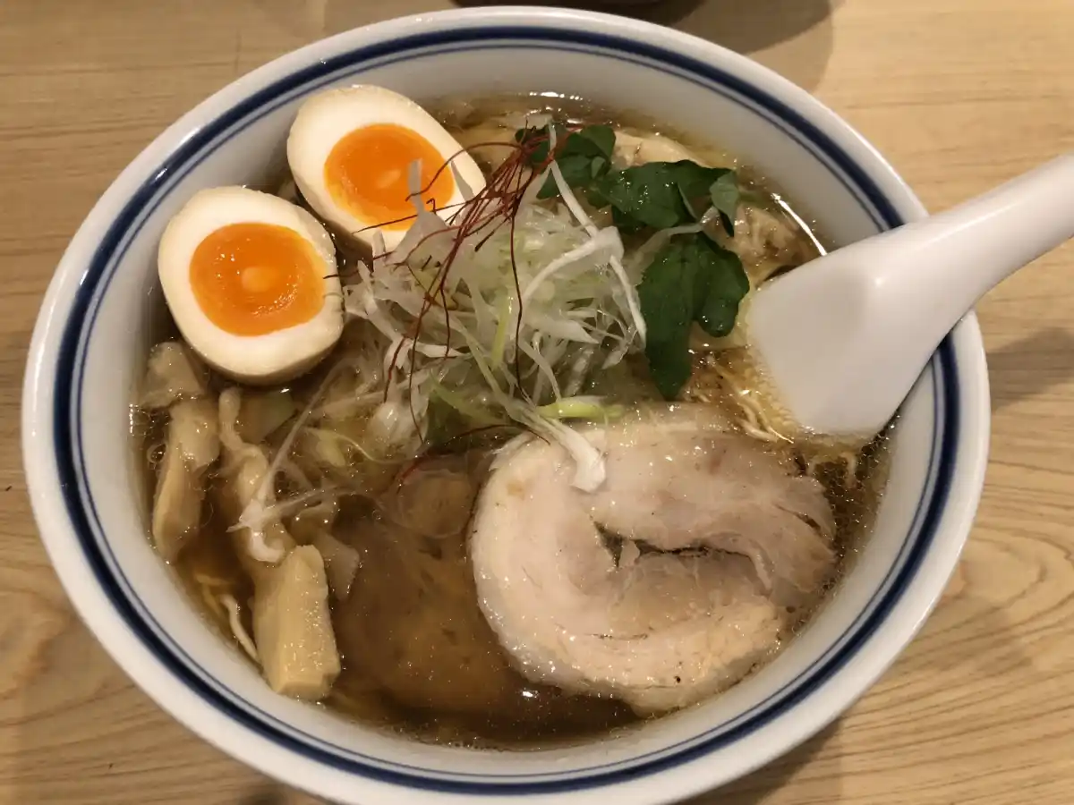 利尻昆布ラーメン くろおびの写真