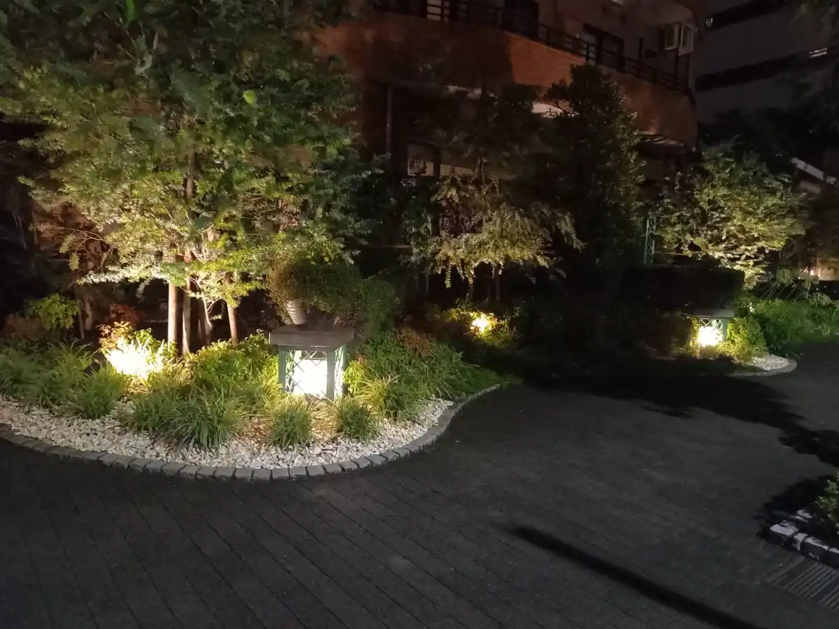 夜のオシャレな間接照明の写真