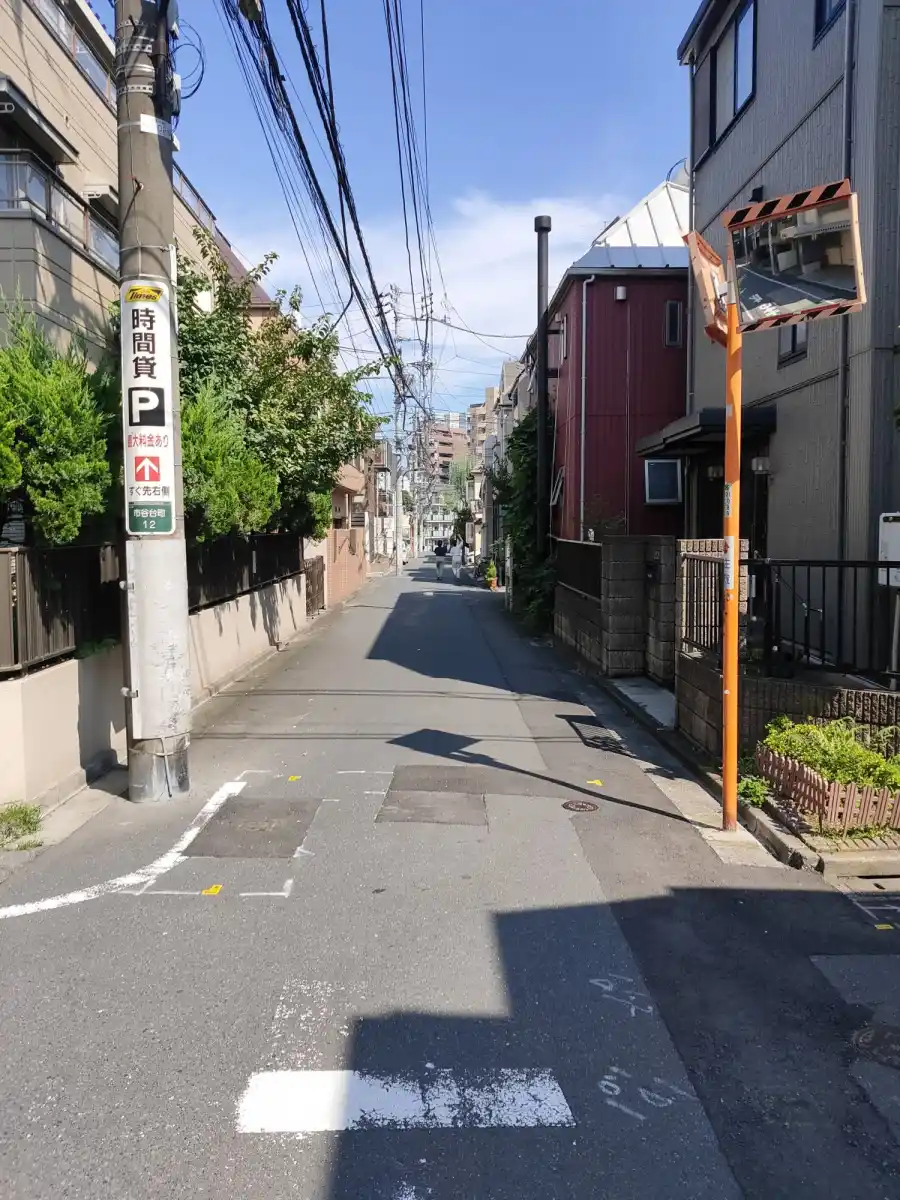 おしゃれマンション通りの写真