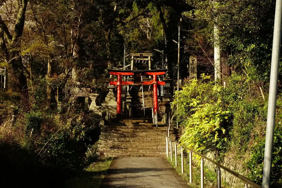 玉津岡神社の写真