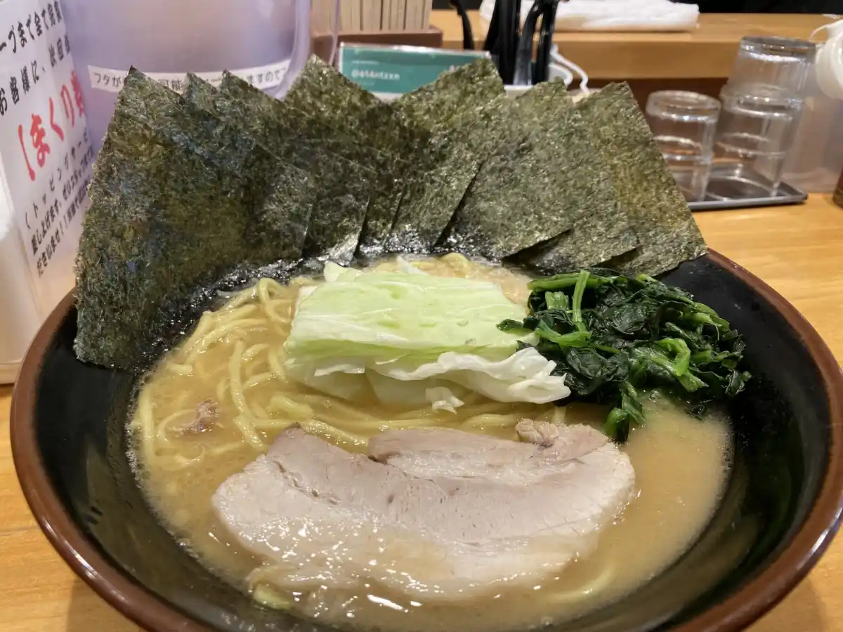 豚骨醤油ラーメン BIGの写真