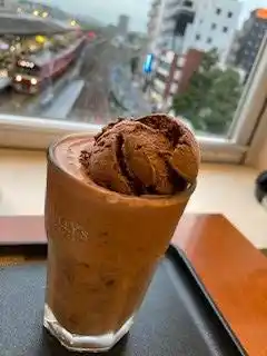 タリーズコーヒーウィングキッチン京急川崎店の写真