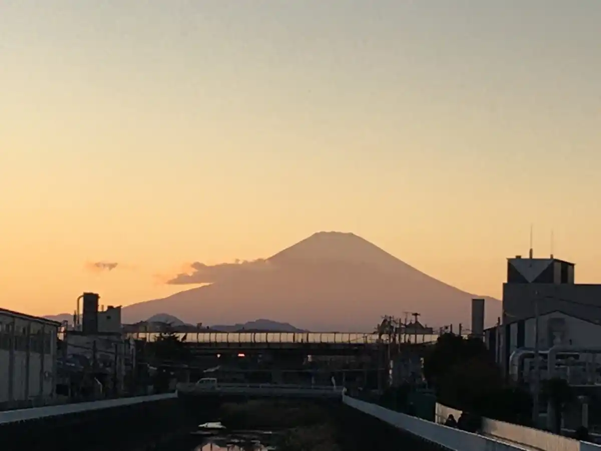 南湖の左富士の写真
