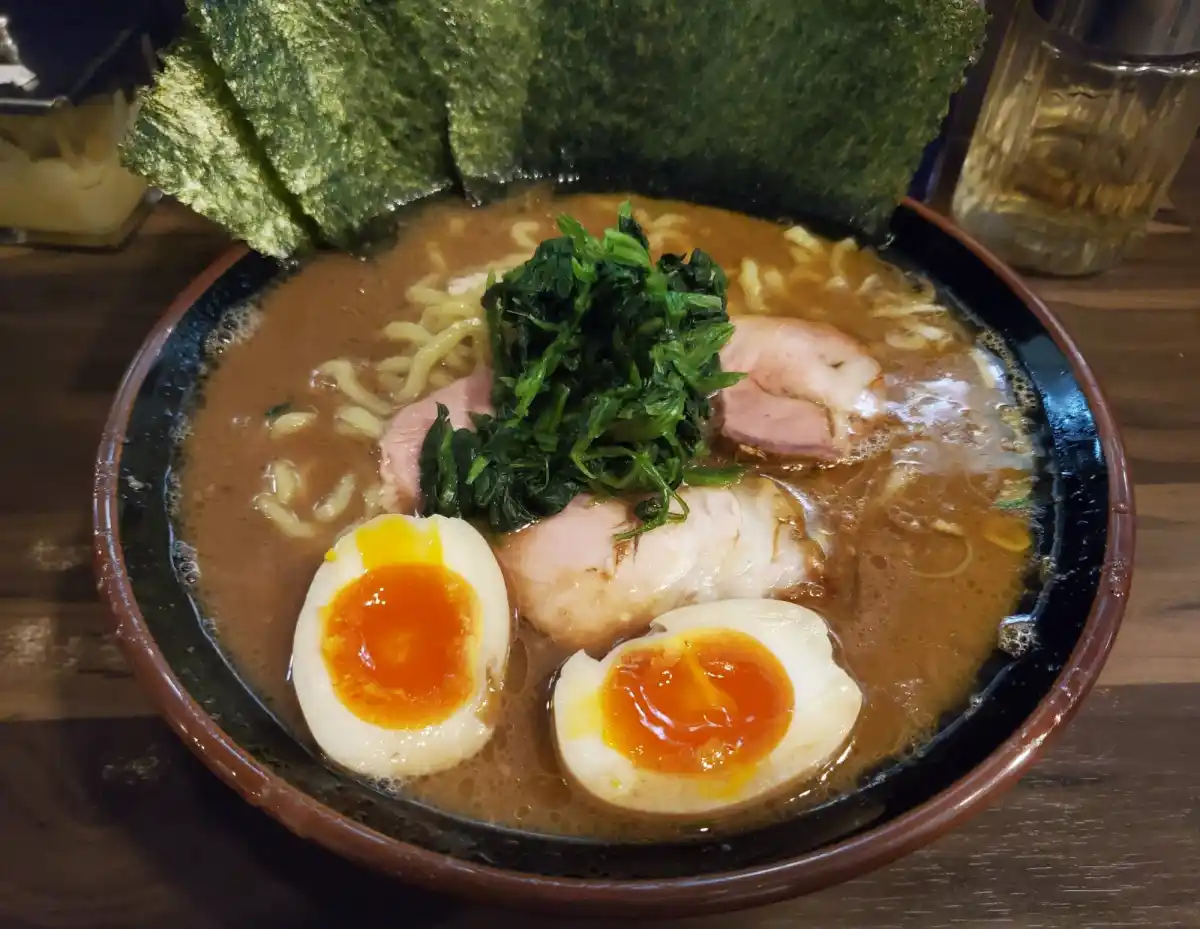 神田ラーメン わいずの写真