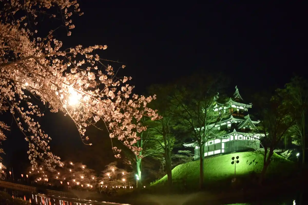 高田城址公園の写真
