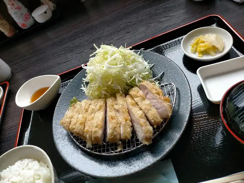 とんかつや３３の写真