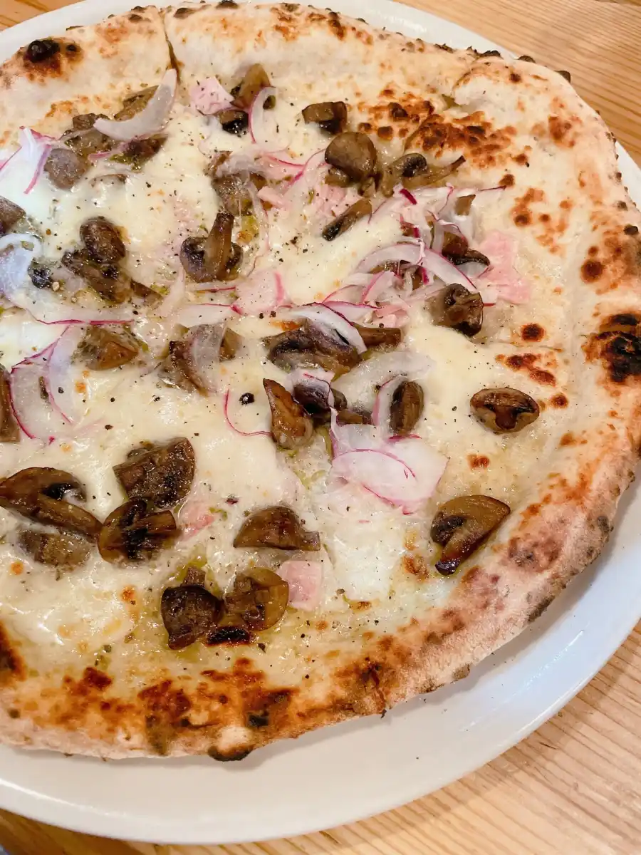 Pizzeria Luna Nuovaの写真