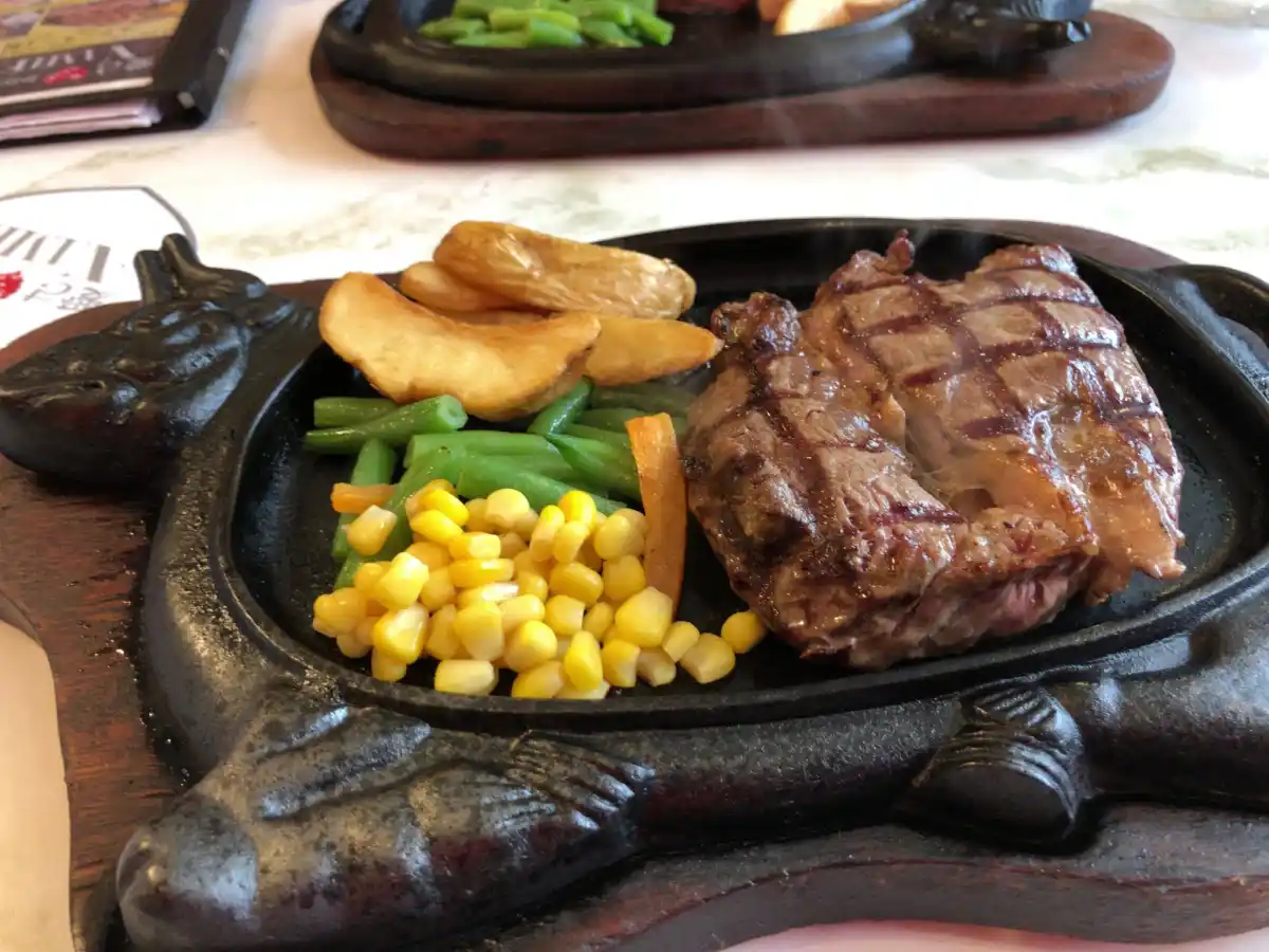 ステーキハウス８８辻本店の写真