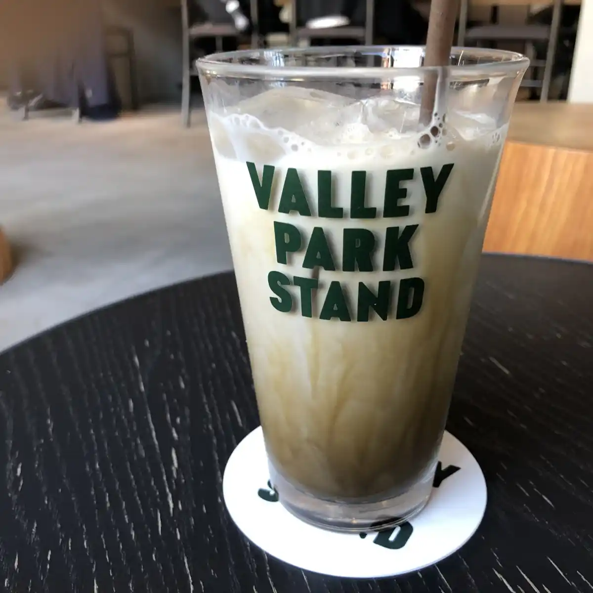 VALLEY PARK STANDの写真