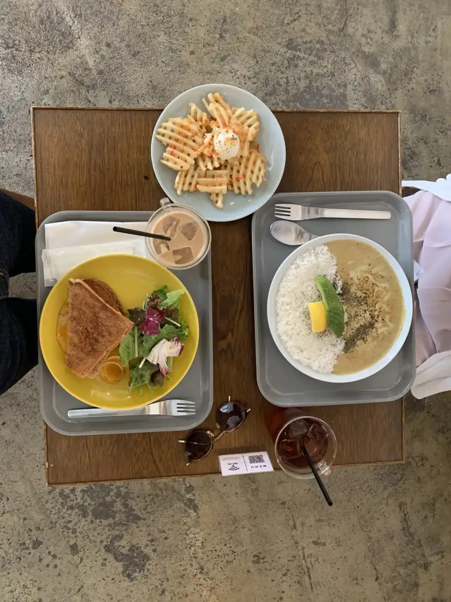 アーモンドホステル アンド カフェの写真
