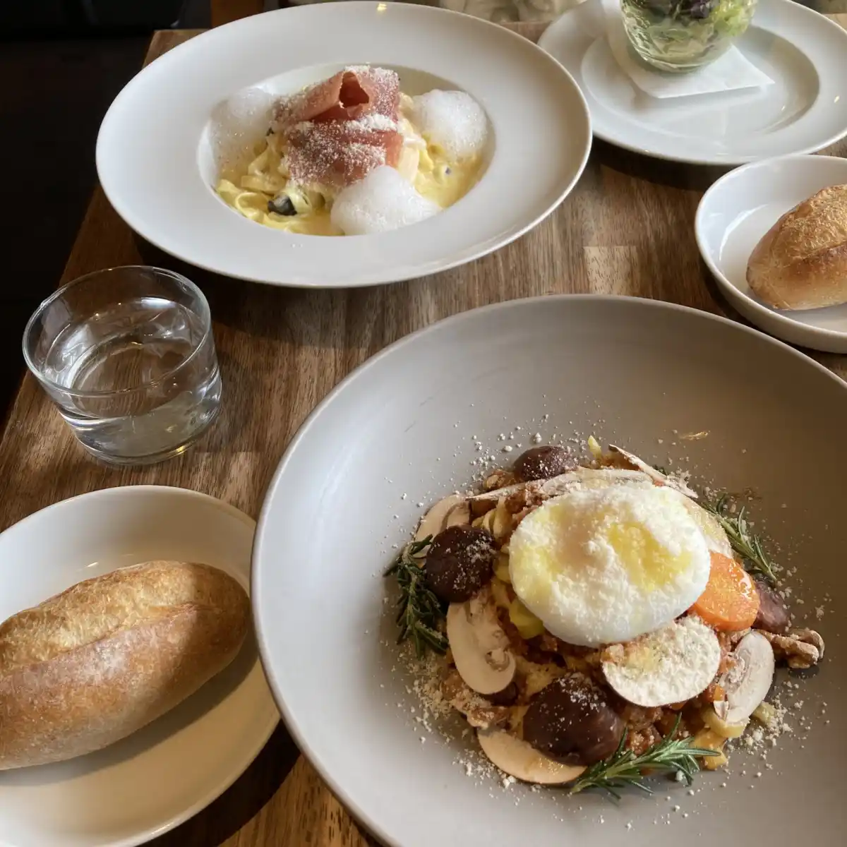 dining socialの写真