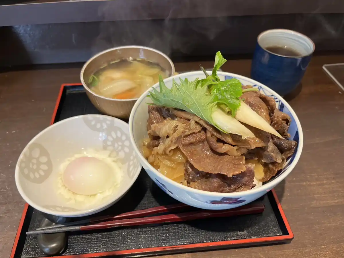 神戸牛丼　広重の写真