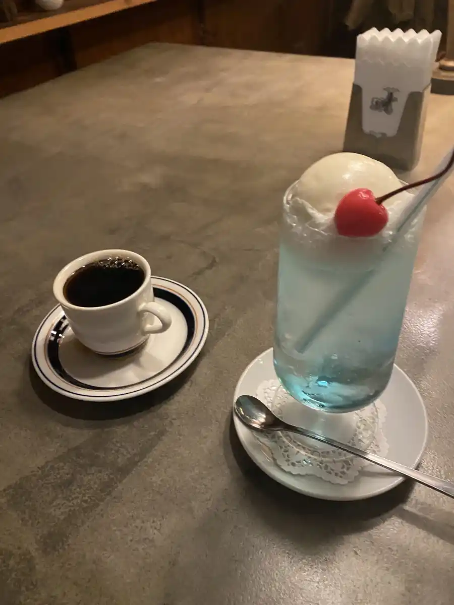 シャチルの写真