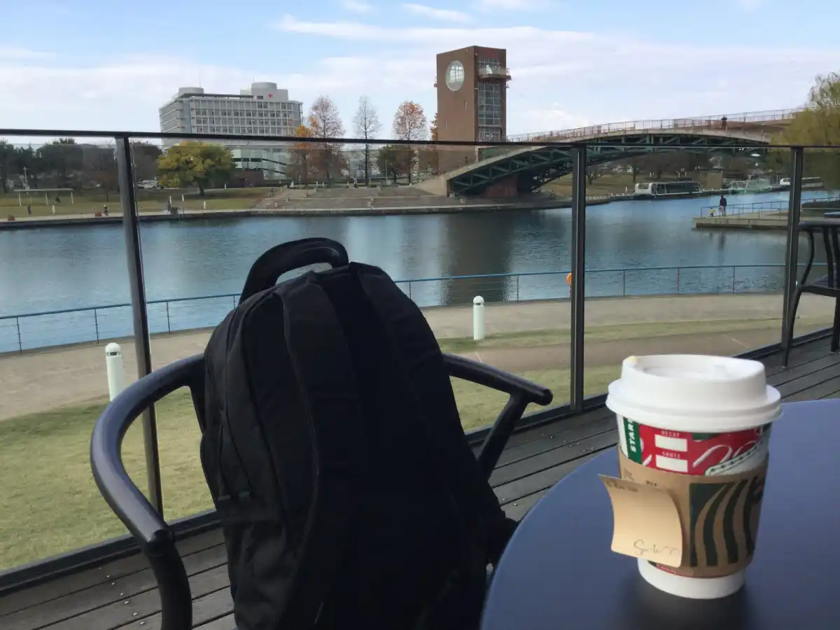 スタバ富山環水公園店の写真