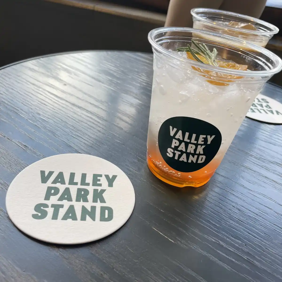VALLEY PARK STANDの写真