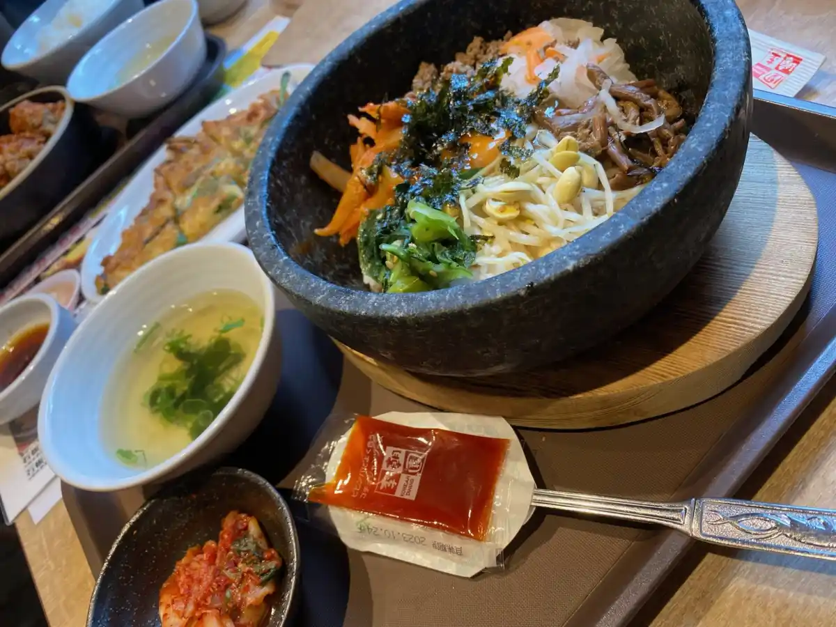 李朝園 名古屋伏見店の写真