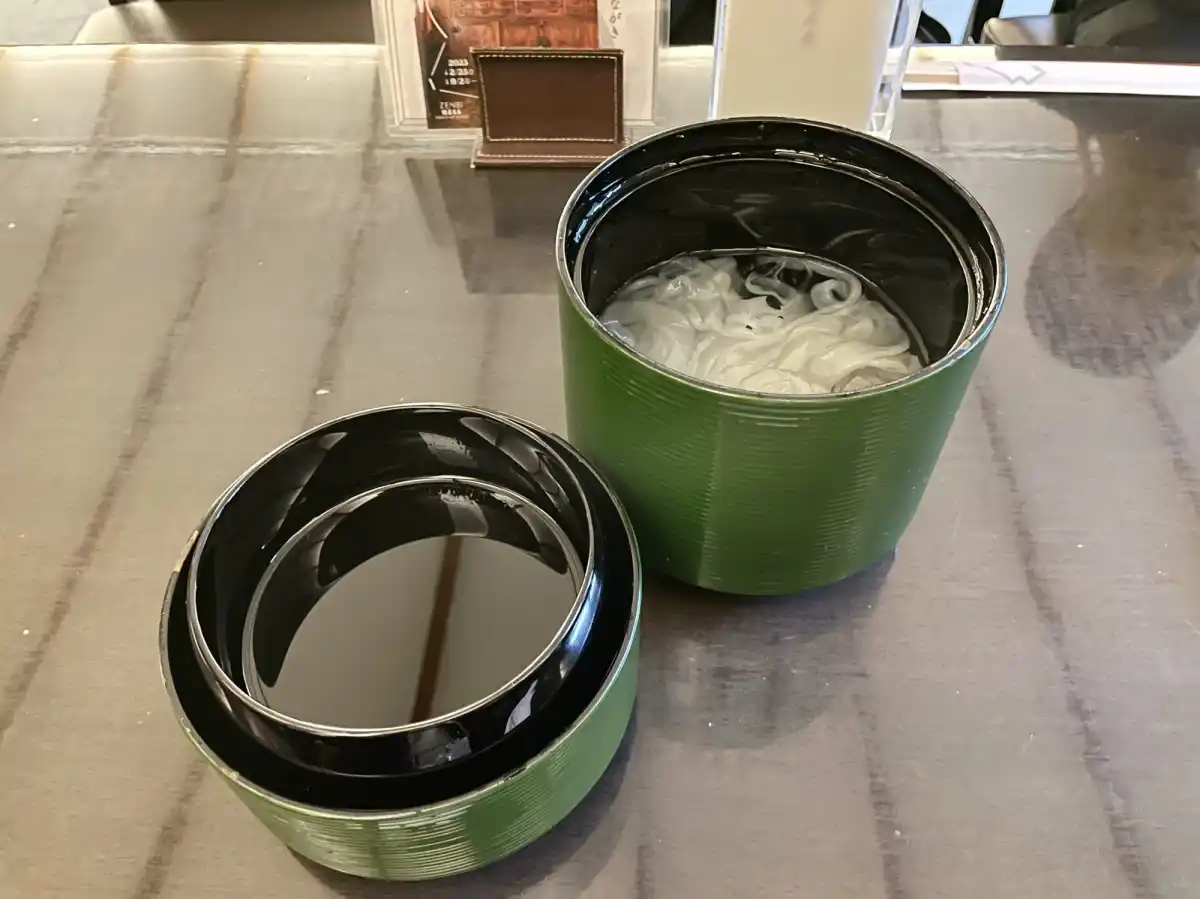 鍵善良房四条本店の写真