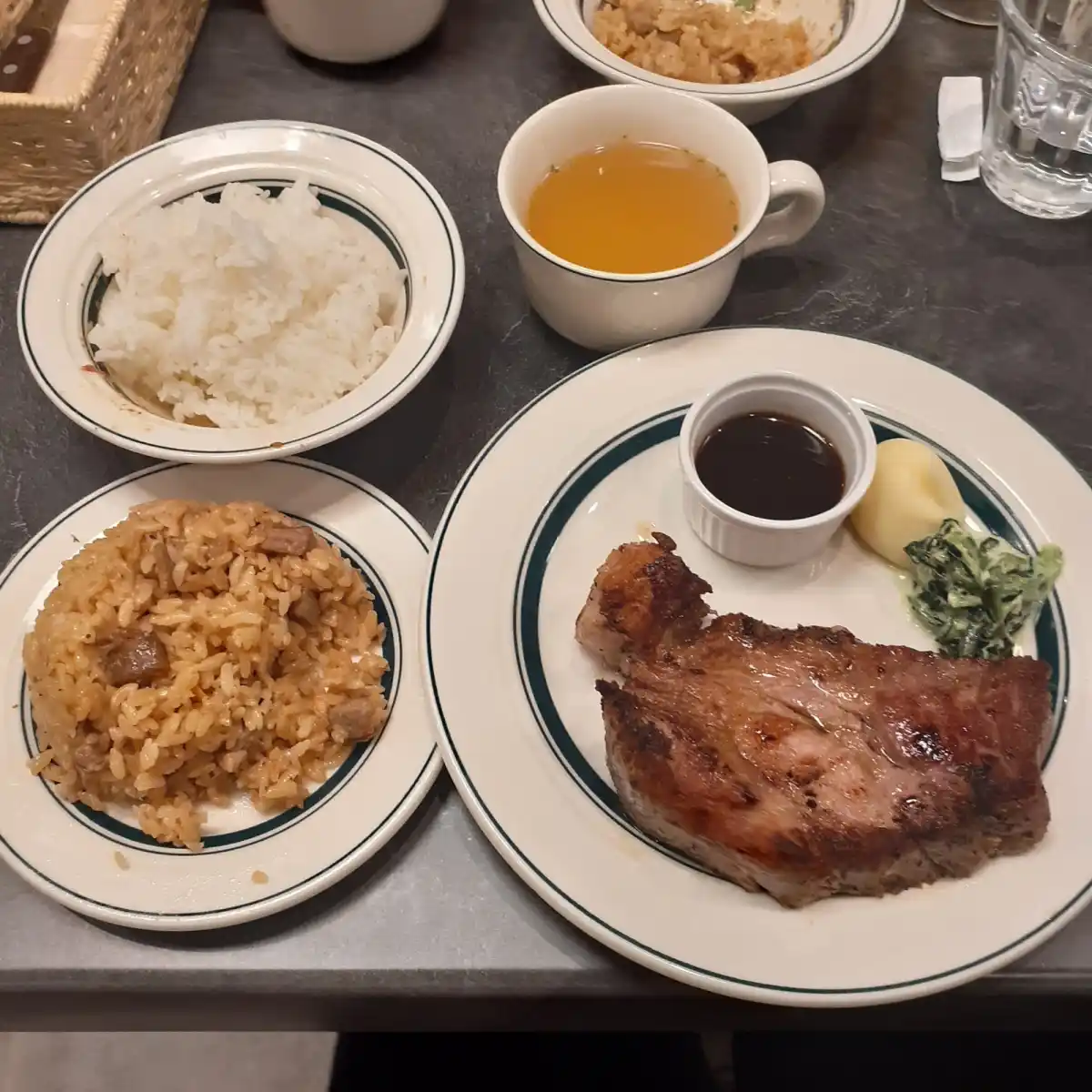 マロリーポークステーキ難波店の写真