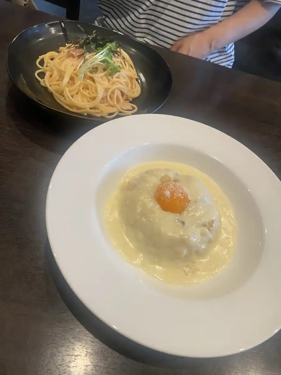 ふわふわオムライス&カルボナーラ cheeseerr（チーザー）の写真