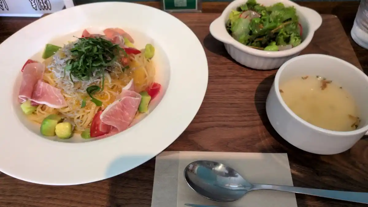 Outdoor cafe 野菜香房の写真